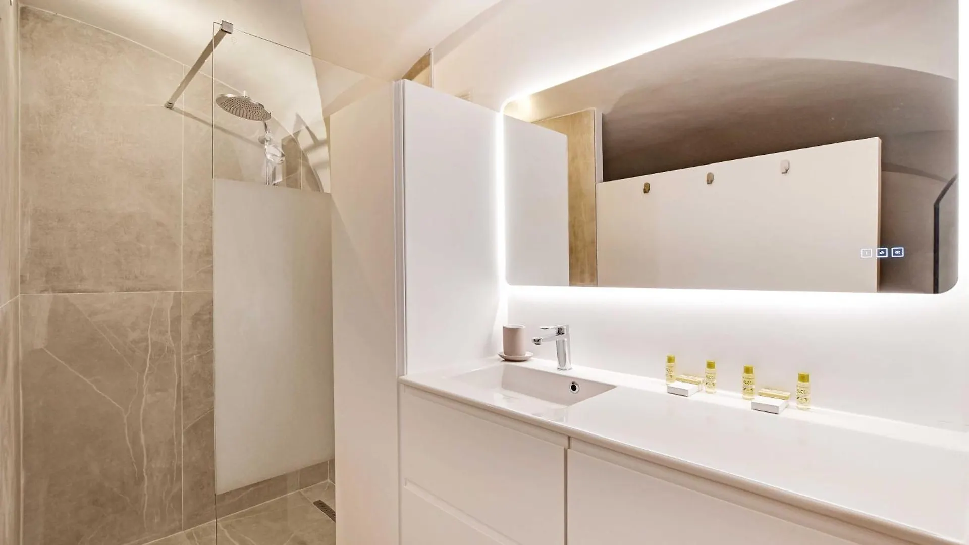 Lejlighed Cozy Appartement - 2Br-4P - Cathedrale De Notre Da Paris Frankrig