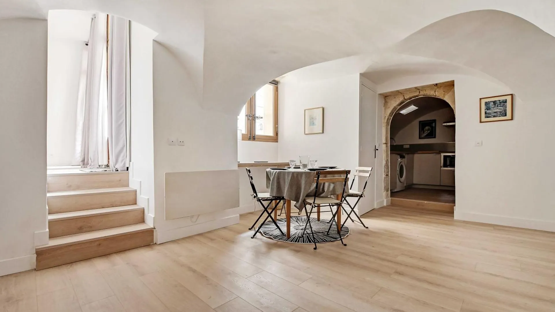 شقة Cozy Appartement - 2Br-4P - Cathedrale De Notre Da باريس